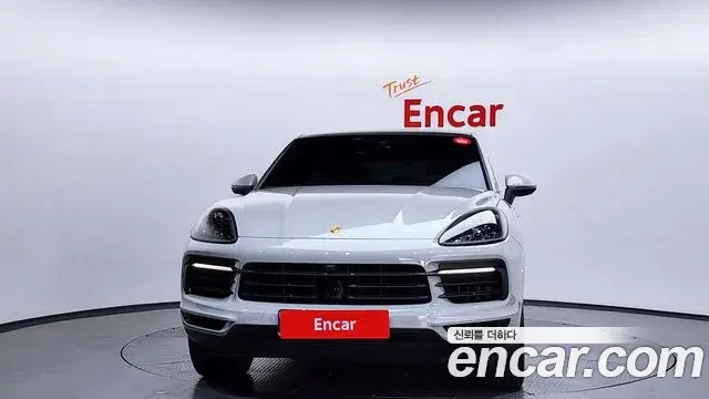 Porsche Cayenne 2021 — Şəkil 15/40
