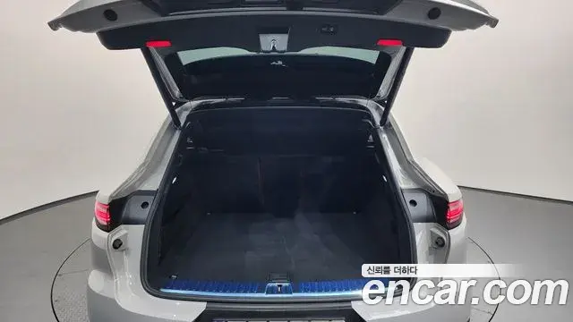 Porsche Cayenne 2021 — Şəkil 19/40