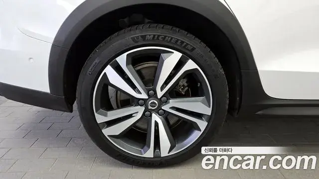 Volvo V60 Cross Country 2020 — ფოტო 19/33