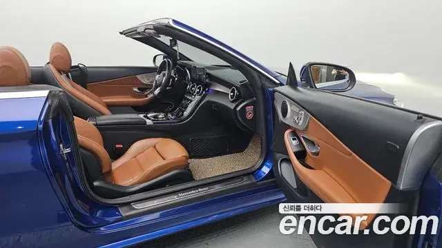Mercedes-Benz C-Class 2019 — Photo 21/30