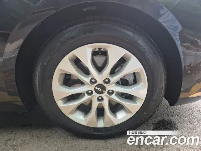 Kia K8 2022 — Şəkil 8/20
