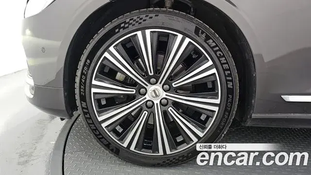 Volvo S90 2022 — Photo 10/20