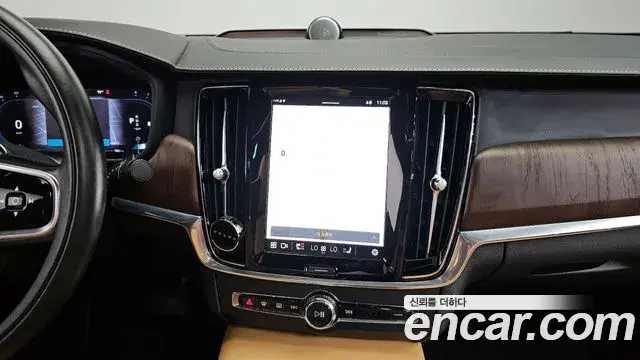 Volvo S90 2022 — Photo 16/20