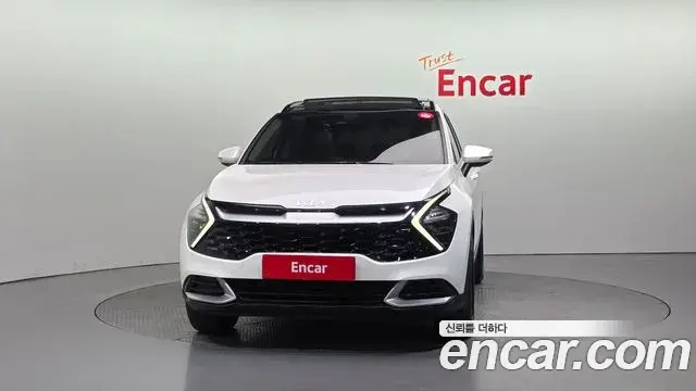 Kia Sportage 2023 — Фото 3/20