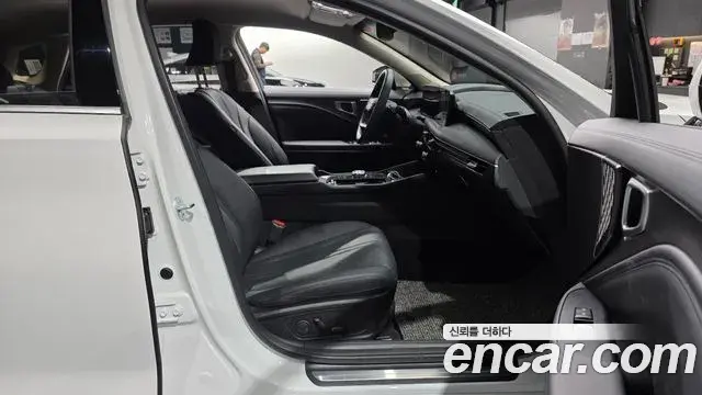 Kia K8 2025 — Şəkil 16/31