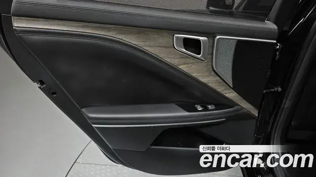 Kia K8 2022 — Şəkil 15/34