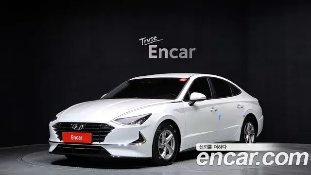 Hyundai Sonata Hybrid 2019 — Şəkil 28/32