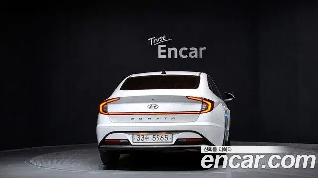 Hyundai Sonata Hybrid 2019 — Şəkil 2/32