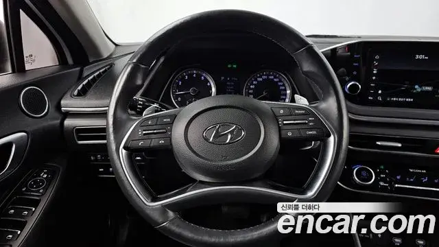 Hyundai Sonata Hybrid 2019 — Şəkil 20/32