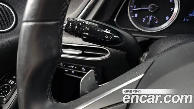 Hyundai Sonata Hybrid 2019 — Şəkil 23/32