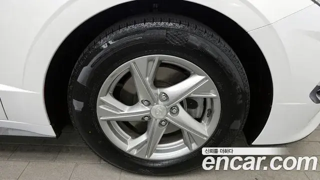Hyundai Sonata Hybrid 2019 — Şəkil 4/32