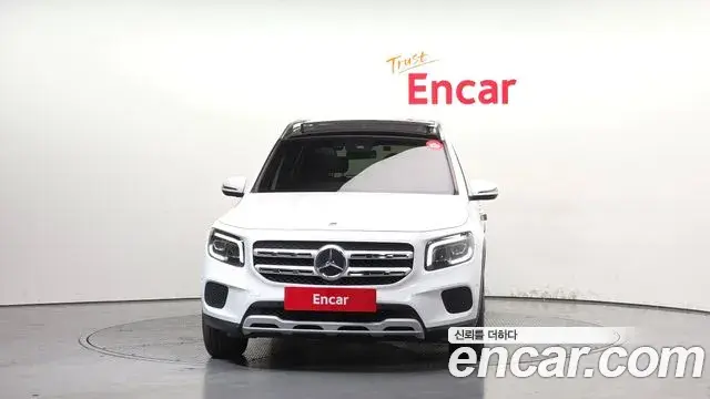 Mercedes-Benz GLB-Class 2021 — Şəkil 12/20
