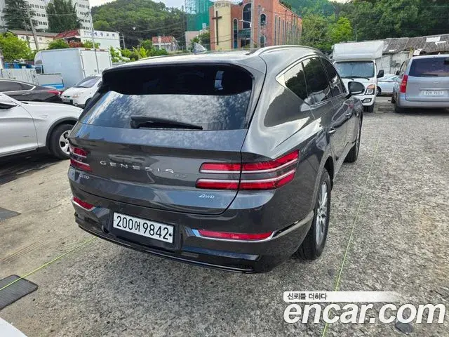 Genesis GV80 2021 — ფოტო 14/20