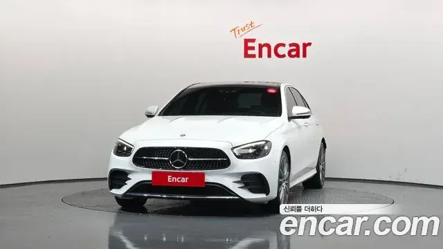 Mercedes-Benz E-Class 2020 — Фото 3/20