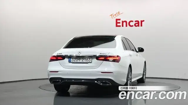 Mercedes-Benz E-Class 2020 — Фото 4/20