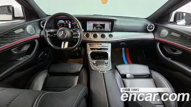 Mercedes-Benz E-Class 2020 — Фото 7/20