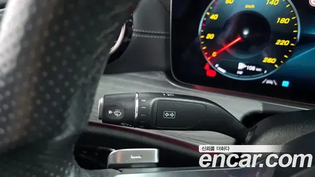 Mercedes-Benz E-Class 2020 — Photo 5/34