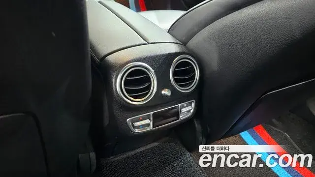 Mercedes-Benz E-Class 2020 — Photo 20/34