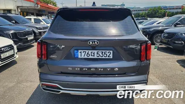 Kia Sorento 2021 — Photo 9/16