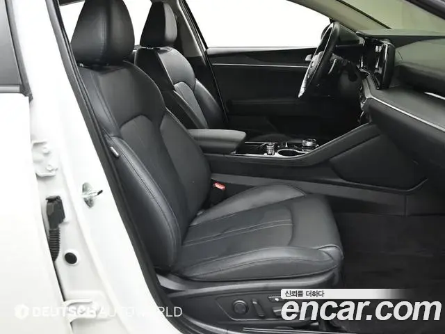 Kia K5 2021 — Photo 9/20