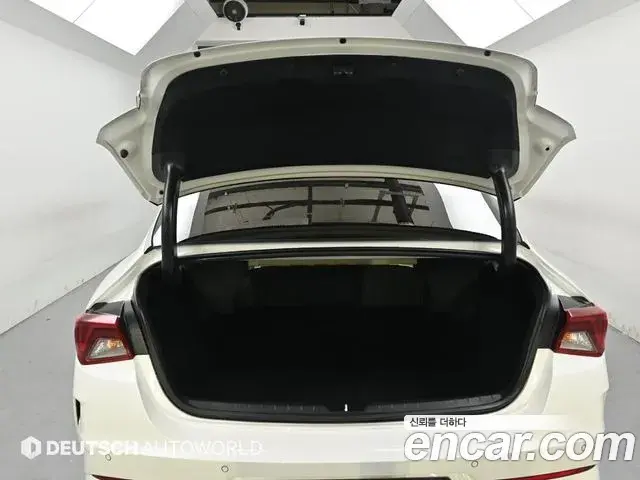 Kia K5 2021 — Photo 8/20