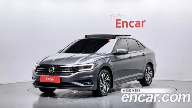 Volkswagen Jetta 2021 — ფოტო 8/34
