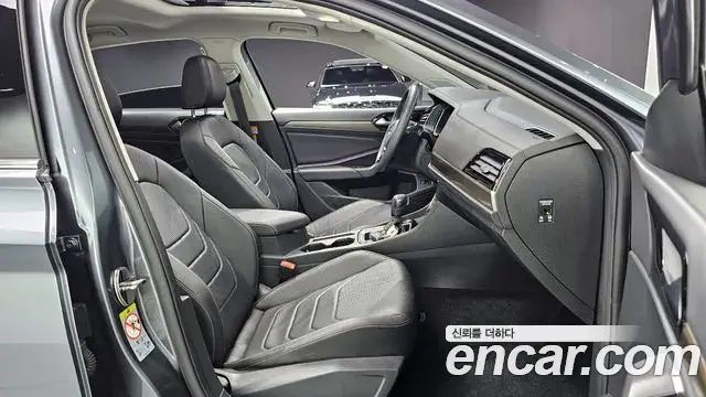 Volkswagen Jetta 2021 — ფოტო 10/34