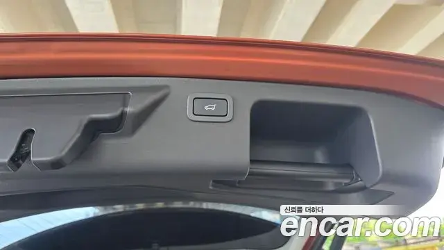 Land Rover Discovery Sport 2018 — Şəkil 29/32