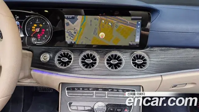 Mercedes-Benz E-Class 2018 — Фото 14/20