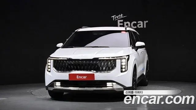 Kia Carnival 2024 — Şəkil 8/20