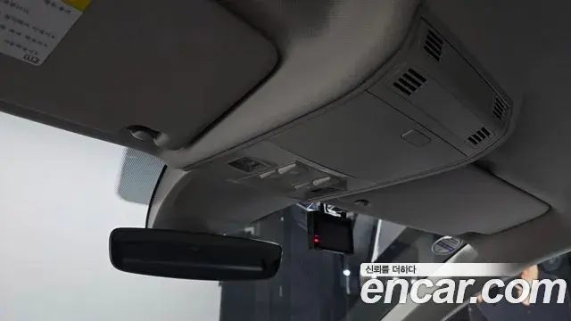 Volkswagen Tiguan 2018 — Şəkil 10/33