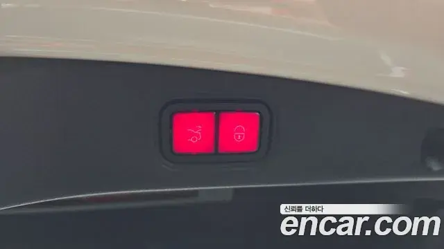 Mercedes-Benz E-Class 2019 — Şəkil 12/31