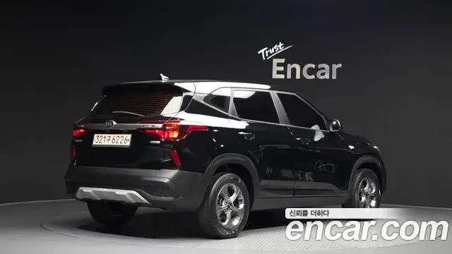 Kia Seltos 2020 — ფოტო 5/32
