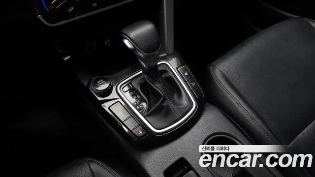 Kia Seltos 2020 — ფოტო 22/32