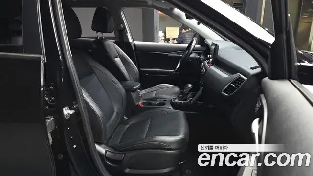 Kia Seltos 2020 — ფოტო 23/32