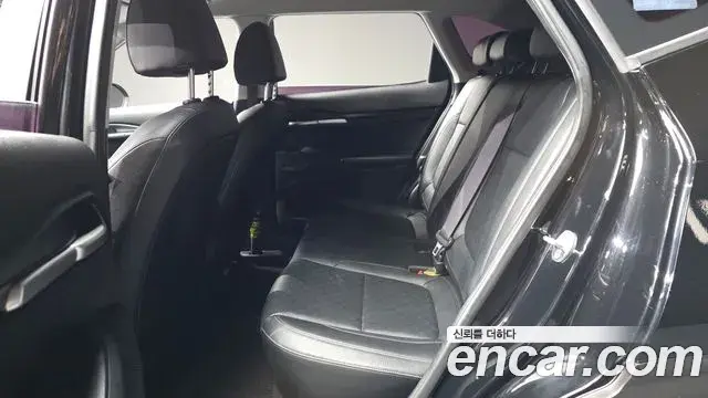 Kia Seltos 2020 — ფოტო 12/32