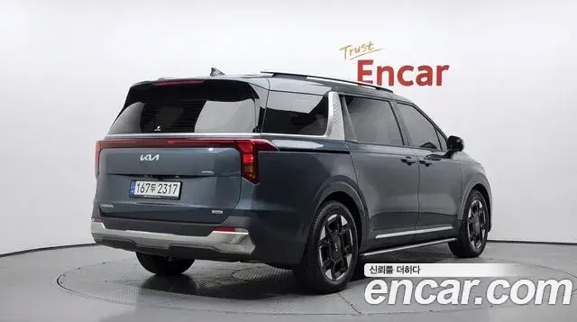 Kia Carnival 2024 — Фото 2/20