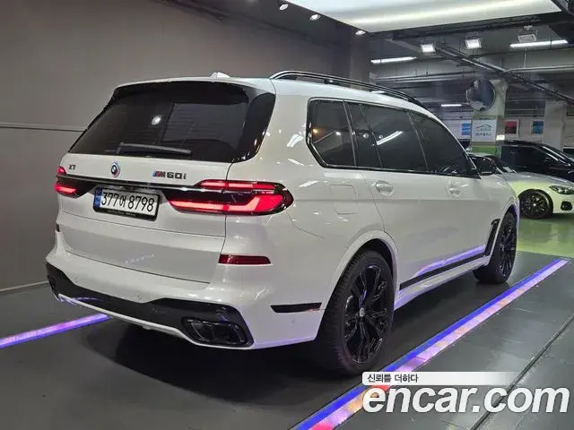 BMW X7 2023 — ფოტო 12/20