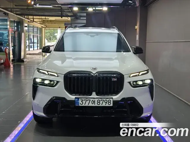 BMW X7 2023 — ფოტო 5/20