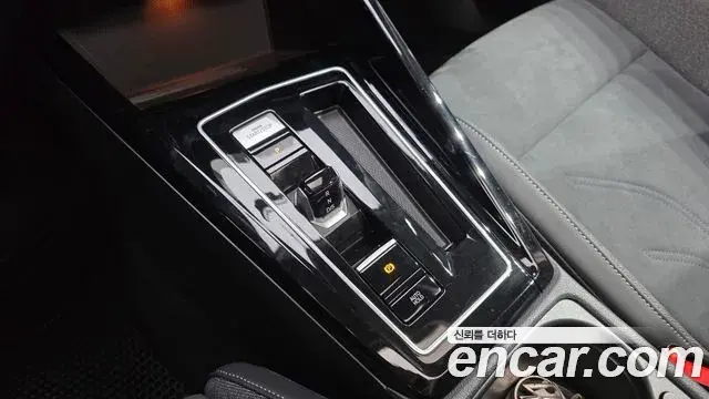 Volkswagen Golf 2025 — ფოტო 29/32
