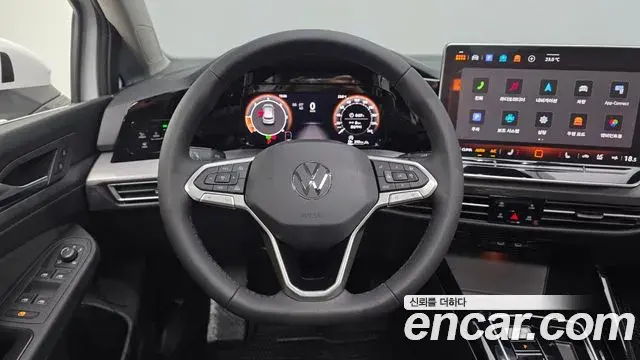 Volkswagen Golf 2025 — ფოტო 7/32