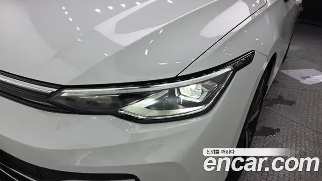 Volkswagen Golf 2025 — ფოტო 18/32
