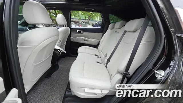 Kia Sorento 2021 — Фото 12/20