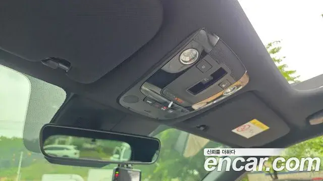 Kia Sorento 2021 — Фото 18/20