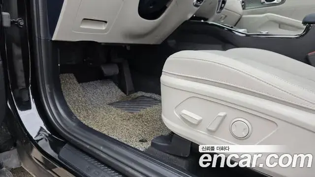 Kia Sorento 2021 — Şəkil 25/30