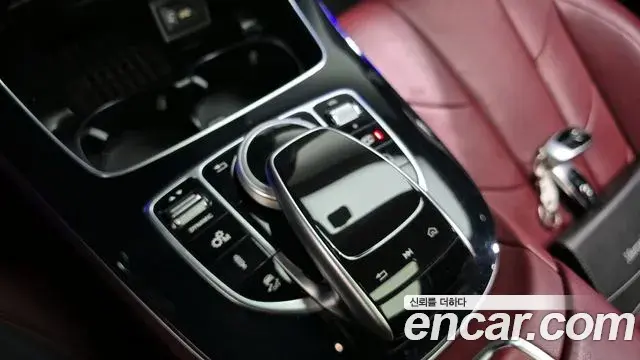 Mercedes-Benz CLS-Class 2019 — Photo 13/37