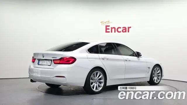 BMW 4 Series 2019 — Photo 23/35