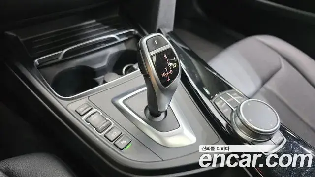 BMW 4 Series 2019 — Photo 6/35