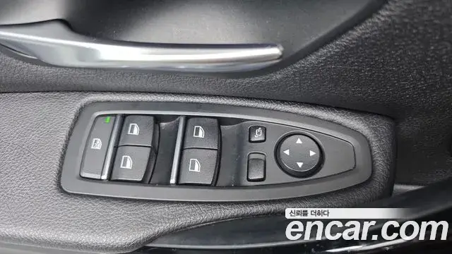 BMW 4 Series 2019 — Photo 21/35