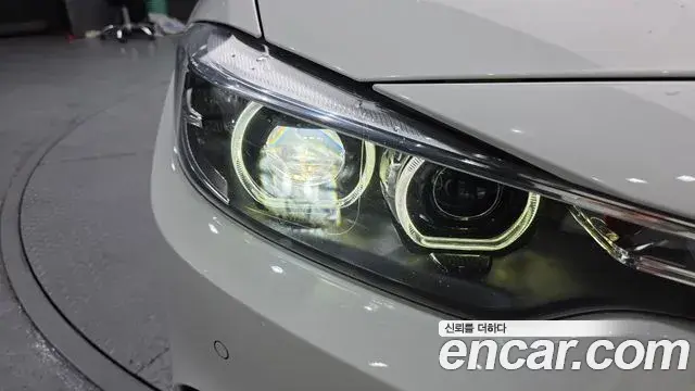 BMW 4 Series 2019 — Photo 12/35